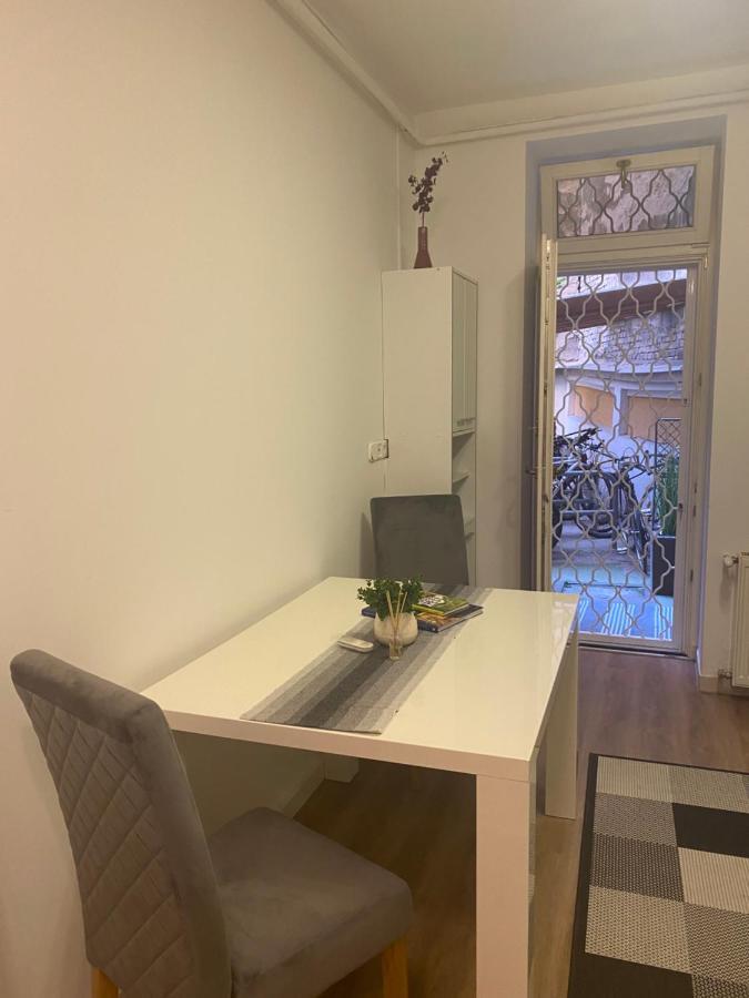 Tatra Apartment By The Danube Fully Accessible Budapest Bagian luar foto