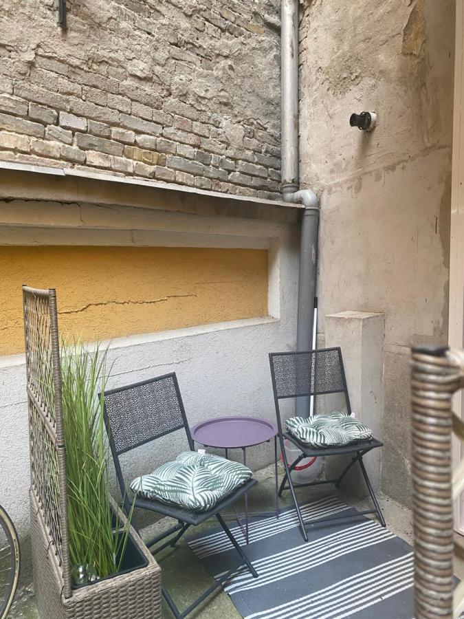 Tatra Apartment By The Danube Fully Accessible Budapest Bagian luar foto