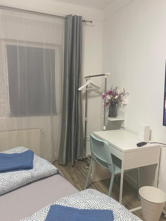Tatra Apartment By The Danube Fully Accessible Budapest Bagian luar foto